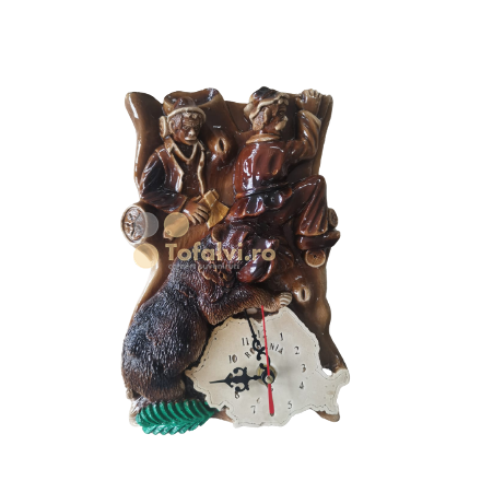 Clock with hunter and bear