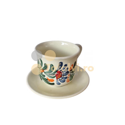 Hagyományos kávéscsésze csészealjjal