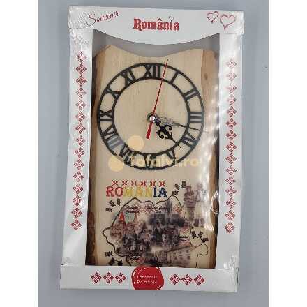 Ceas pe lemn cu scoartă România