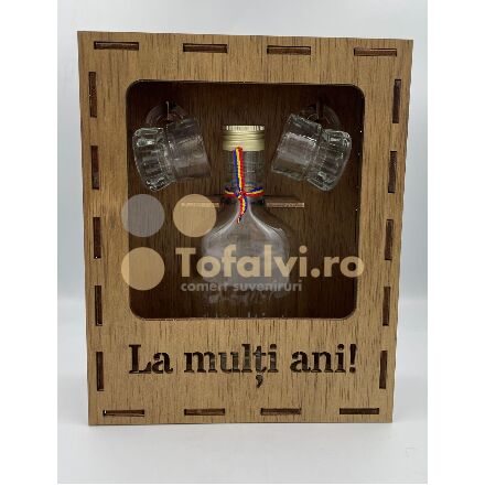 Minibar uveggel es ket poharral kulombozo felirattal 