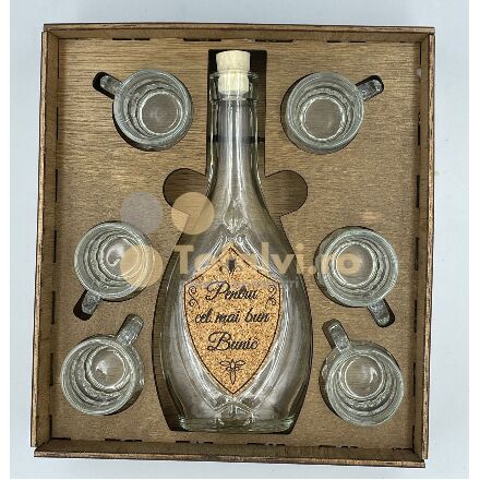 Box with glasses and cups with"Pentru cel mai bun bunic "inscription 
