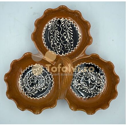 Suport semințe din ceramica maro cu trei compartimente 