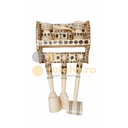 Set ustensile bucătărie din lemn sculptat cu suport