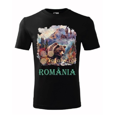 Tricou România cu urs carpatin și castel în peisaj montan